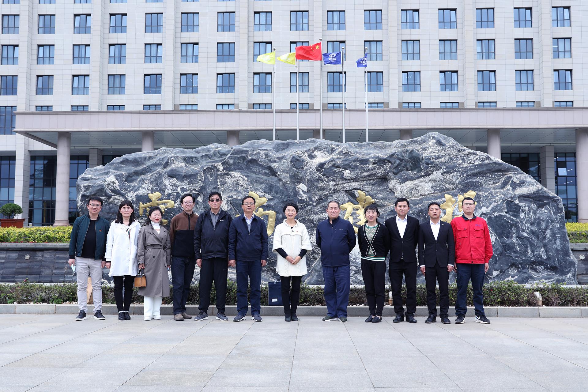 cdef71dc191e4fa29b1848dac614b8b9.jpg