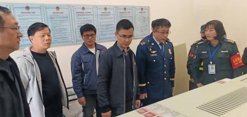 盘龙区消防救援大队来校开展春季消防安全专项检查