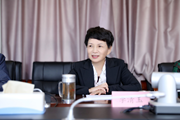 我校召开廉政家风干部家属座谈会
