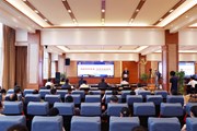 乐动网页版举办书记校长同上一堂思政课2022级新生开学典礼暨“开学第一课”