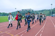 乐动网页版举行“喜迎党的二十大 踔厉奋发向未来”主题升国旗仪式