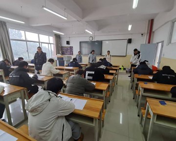 严肃考风考纪，检验学子真才实学 民航技术产业学院期末巡考